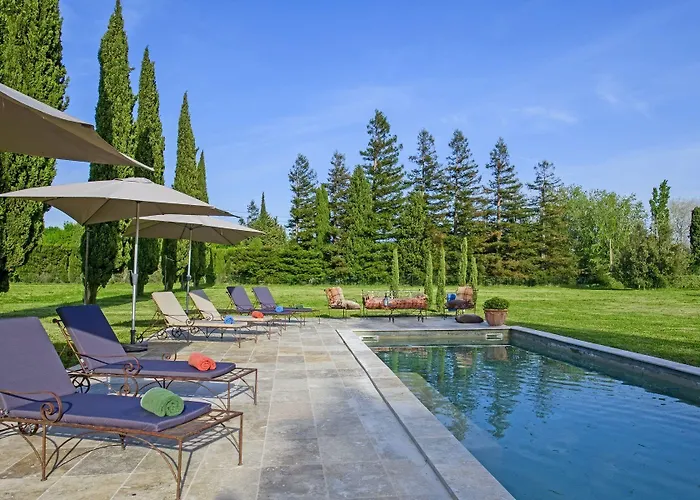 Bed and Breakfast Bastide De Bellegarde Avignon